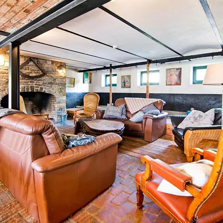 Nyaraló Cozy Holiday In Sourbrodt With Private Pool And Sauna